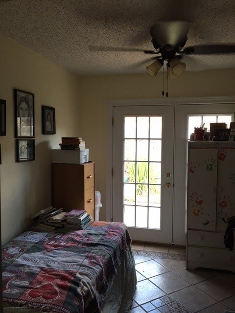 5701 Post Oak Dr, Laredo, TX 78041 - photo 3