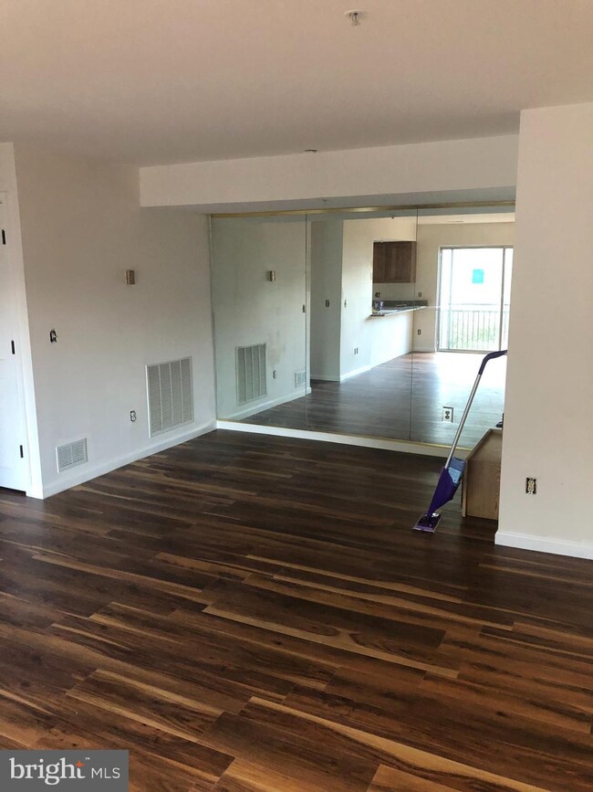 936 Bay Ridge Ave unit 205, Annapolis, MD 21403 - photo 4