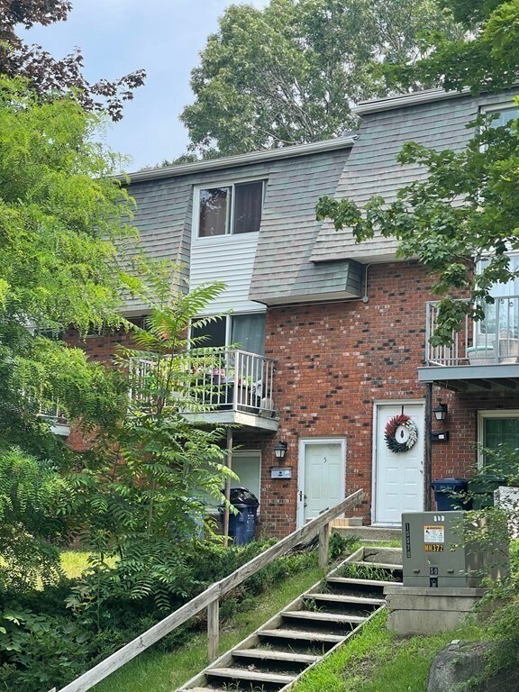 665 Robbins Ave unit 5, Dracut, MA 01826 - photo 6