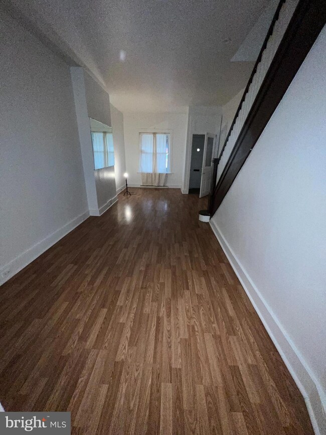 1359 N 10th St, Reading, PA 19604 - photo 2