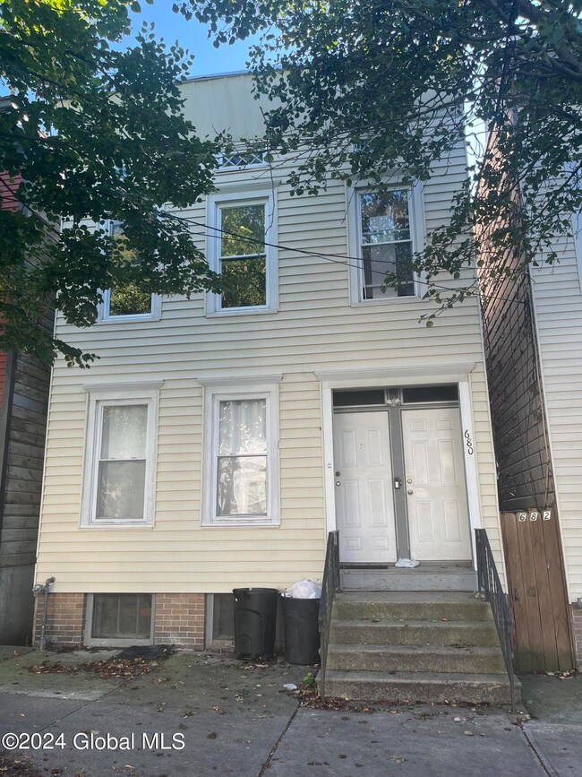 680 State St, Albany, NY 12203 - photo 2