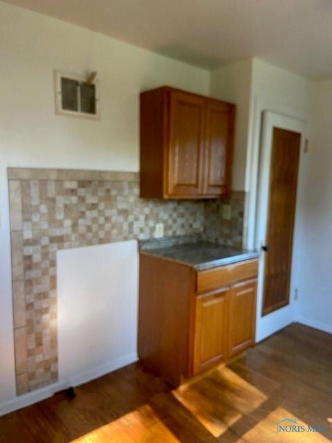 1121 Slater St, Toledo, OH 43612 - photo 4