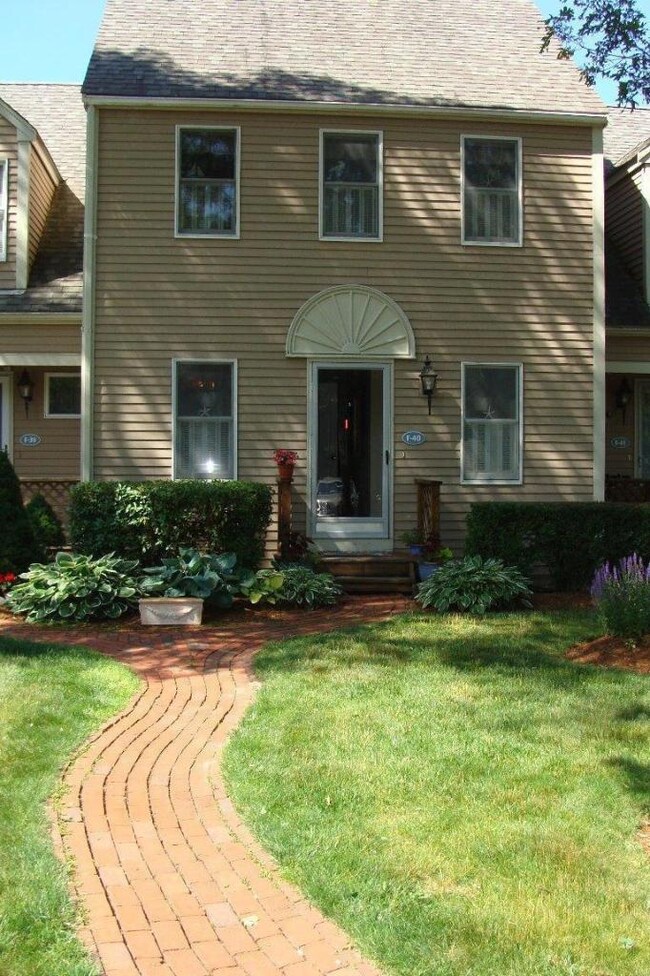 40 Southpoint Dr unit F, Sandwich, MA 02563 - photo 2