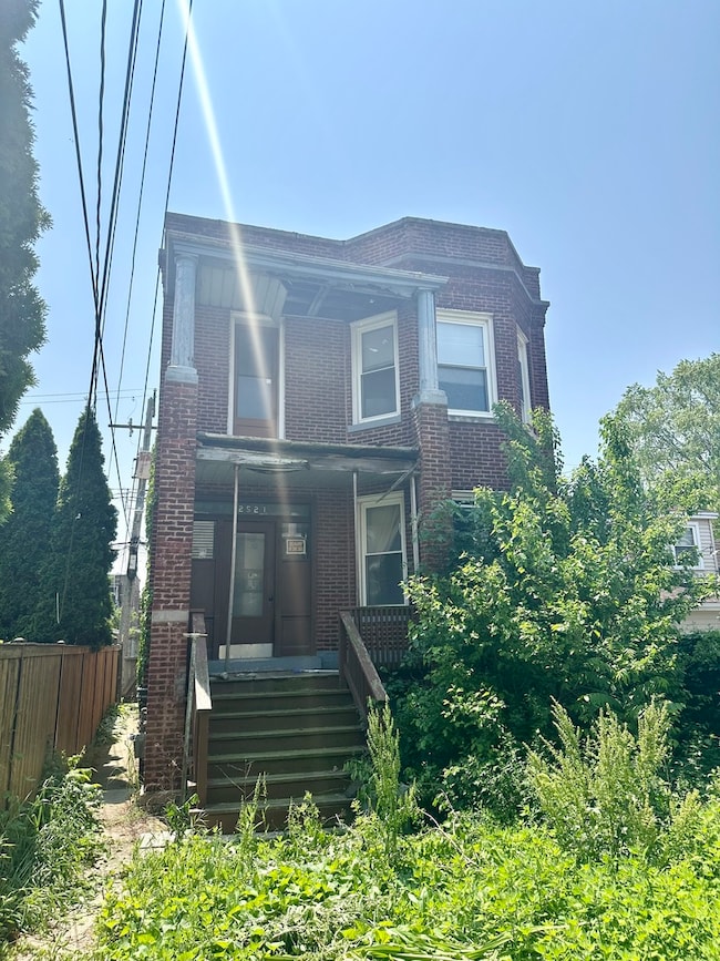 2527 W Argyle St, Chicago, IL 60625 - photo 4