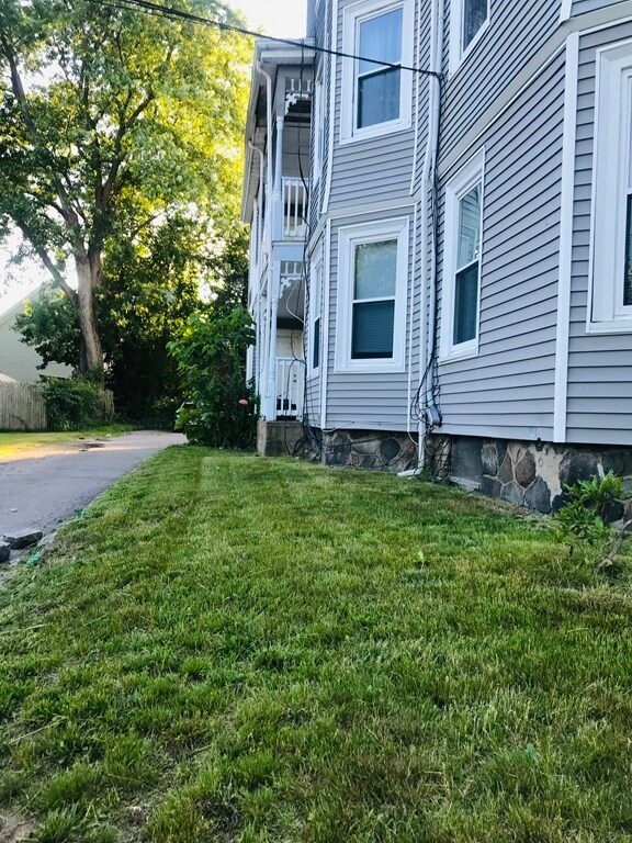 173 S Leyden St unit 1, Brockton, MA 02302 - photo 5