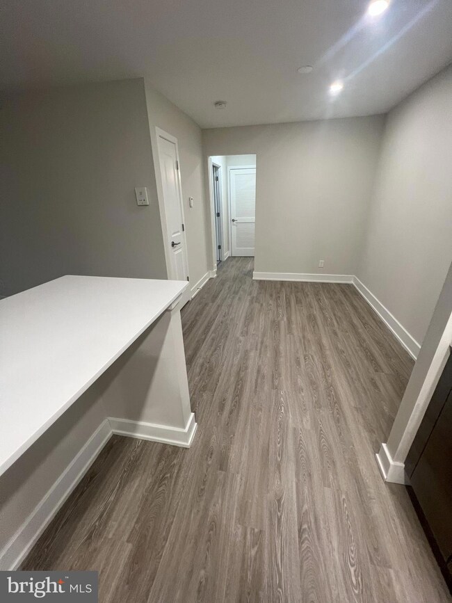 361 Thorn Ln unit 2, Newark, DE 19711 - photo 3