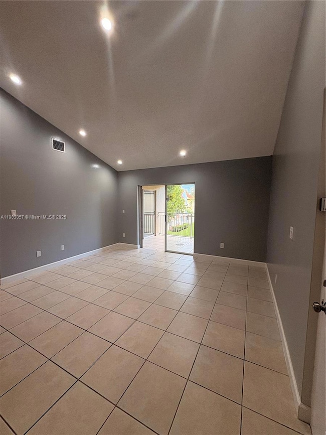 18850 NW 57th Ave unit 306, Hialeah, FL 33015 - photo 5