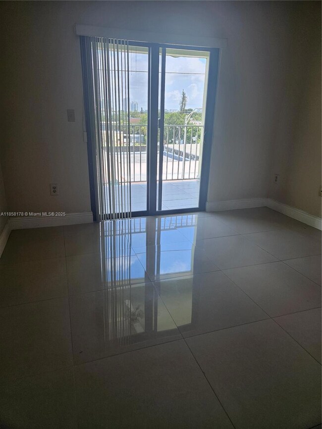 2046 W Flagler St unit 413, Miami, FL 33135 - photo 2