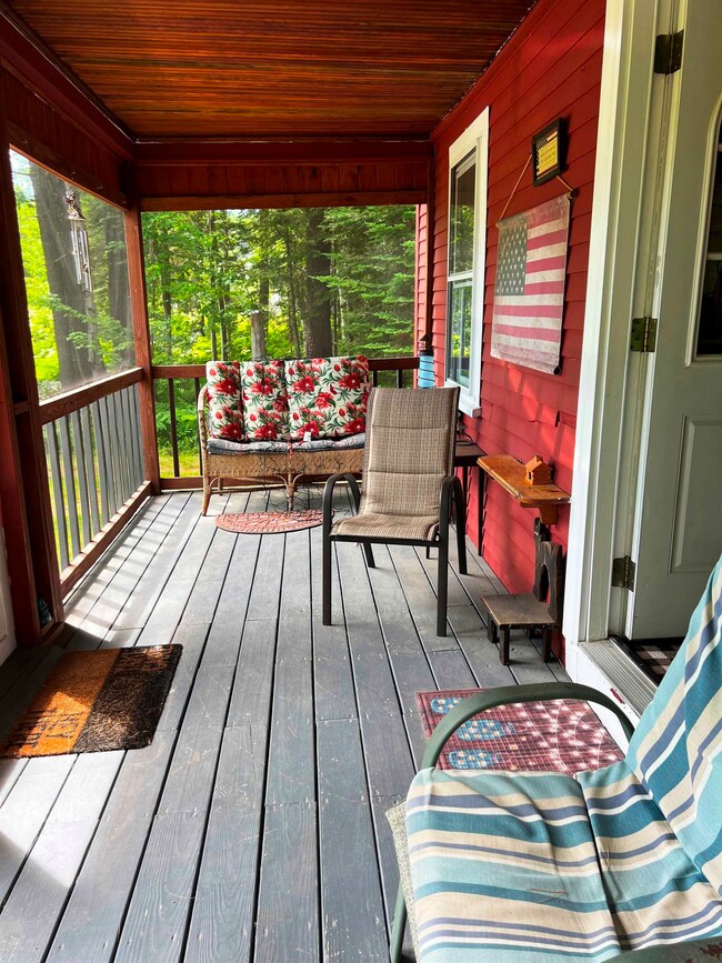 137 Prospect St, Bethlehem, NH 03574 - photo 5