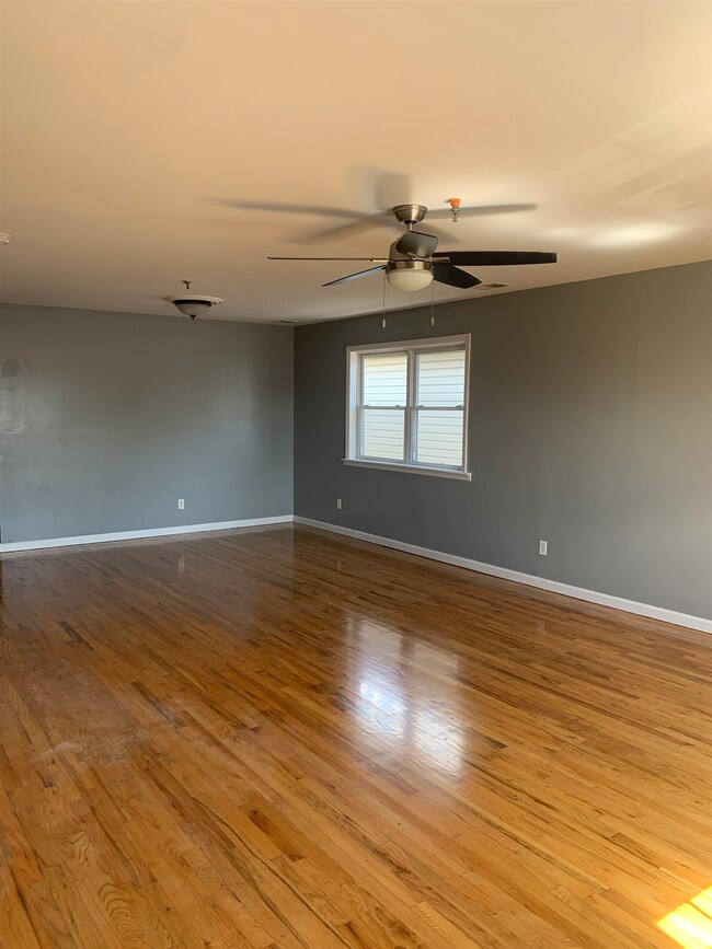 512 6th St unit 2, Union City, NJ 07087 - photo 3