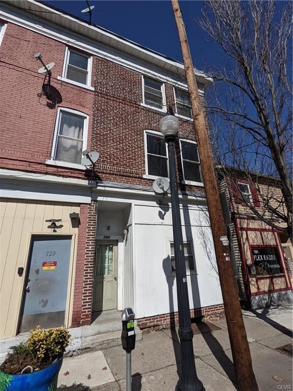 731 E 4th St unit 2, Bethlehem, PA 18015 - photo 2