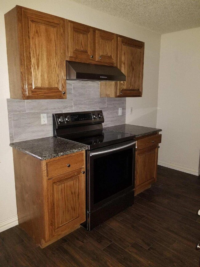 7505 April Ln, North Richland Hills, TX 76182 - photo 7