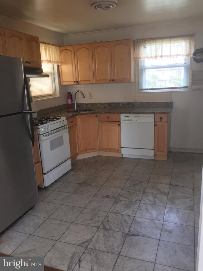 1013 Ward St, Laurel, MD 20707 - photo 6