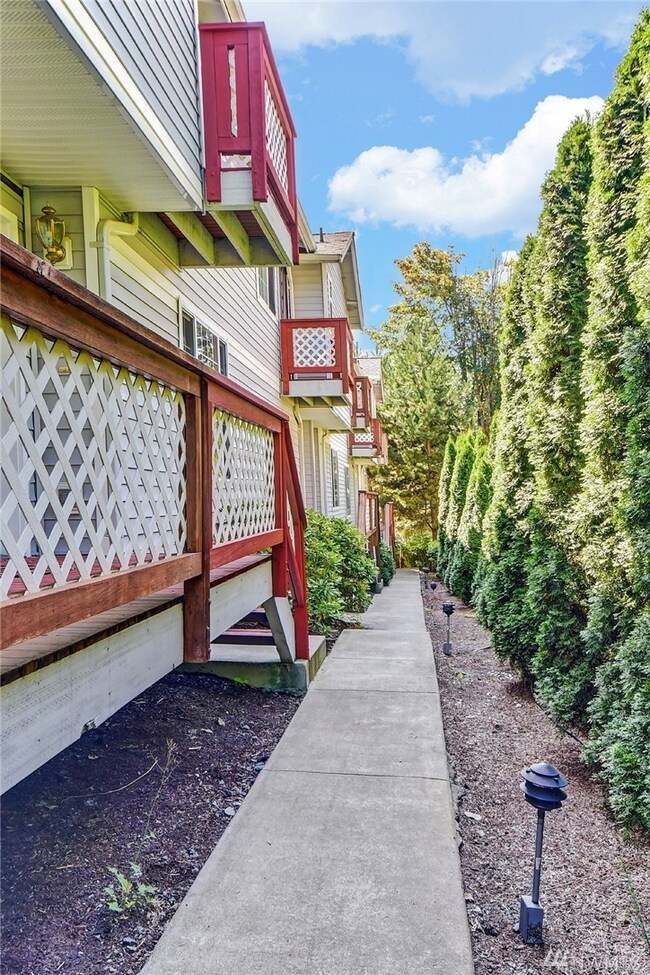 8106 242nd St SW unit F, Edmonds, WA 98026 - photo 3
