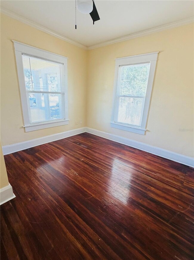 1310 9th Ave N, Saint Petersburg, FL 33705 - photo 5