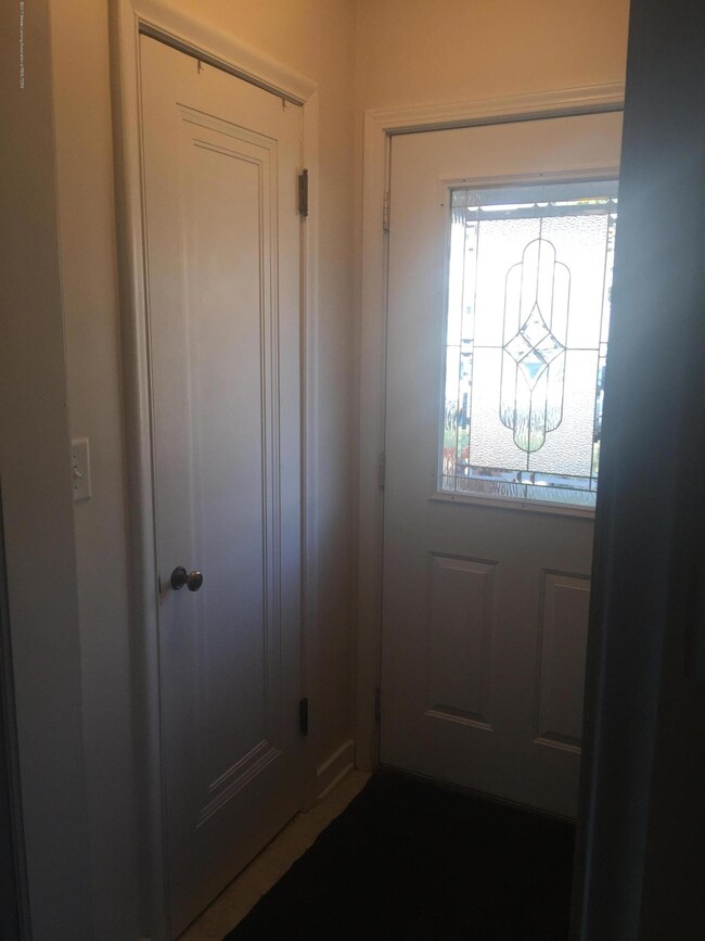 1117 W Ionia St, Lansing, MI 48915 - photo 4