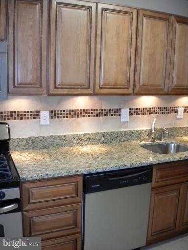 3811 Cranston Ave, Baltimore, MD 21229 - photo 3