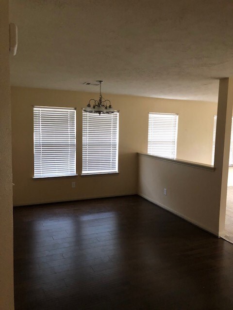 32107 Anne Ln, Pinehurst, TX 77362 - photo 5