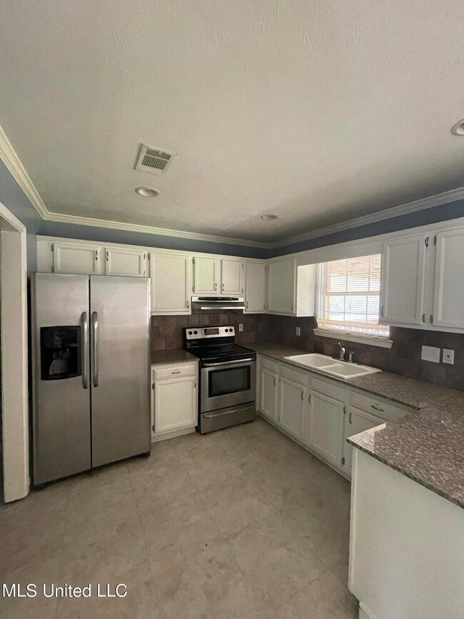 2171 Meagan Dr, Byram, MS 39272 - photo 3