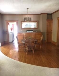 Heying dining room