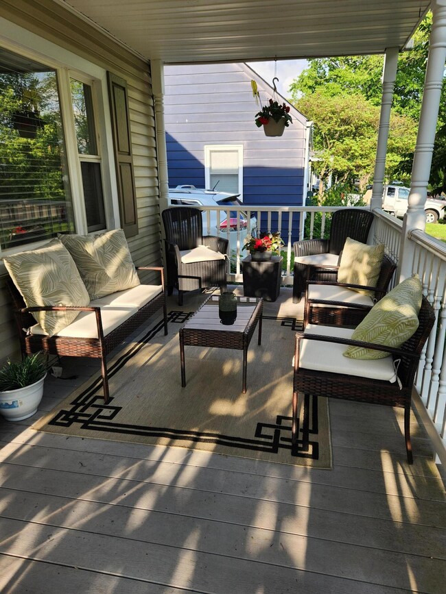 530 Blenheim Rd, Columbus, OH 43214 - photo 6