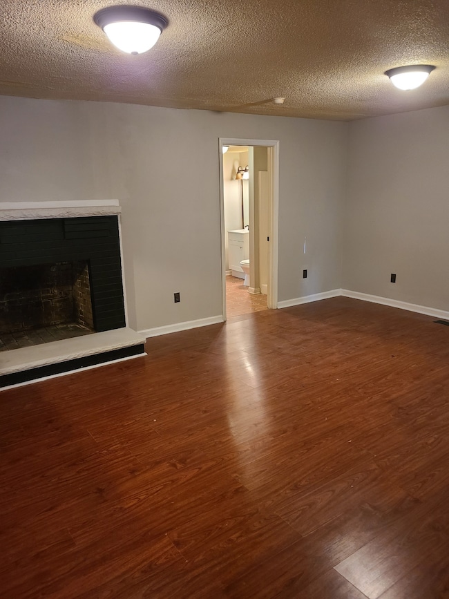 317 Center St, Shelbyville, TN 37160 - photo 3