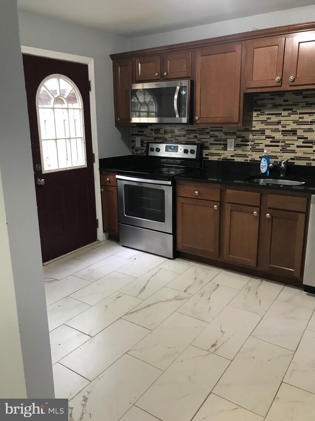 1516 Harford Square Dr, Edgewood, MD 21040 - photo 5