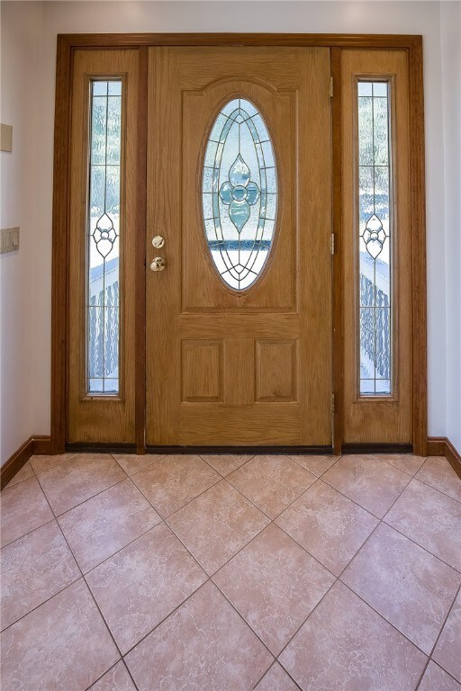 58 Barker Ave, Warren, RI 02885 - photo 3