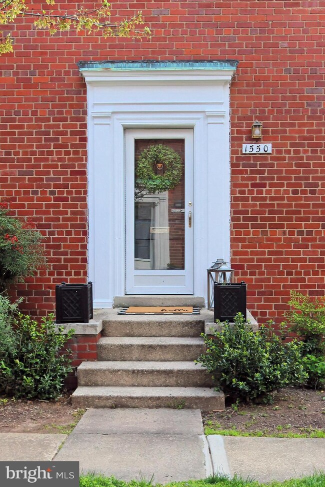 1550 Mount Eagle Place, Alexandria, VA 22302 - photo 4