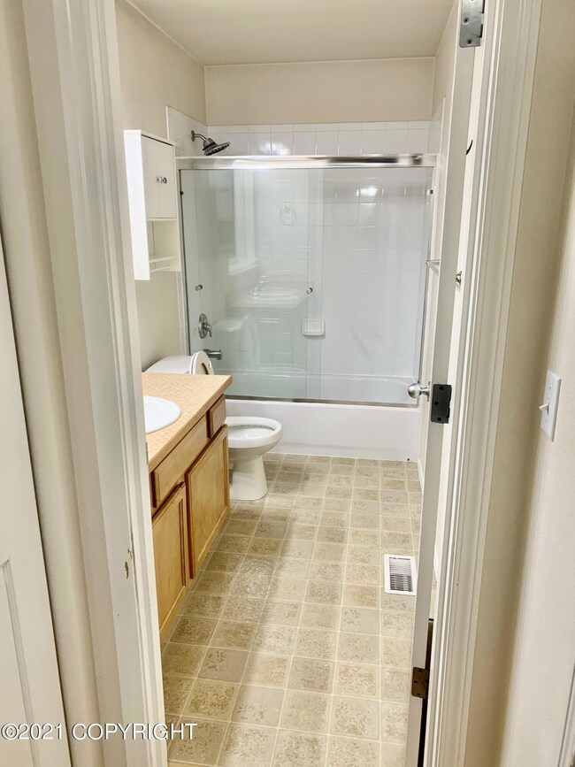 Upstairs Bath
