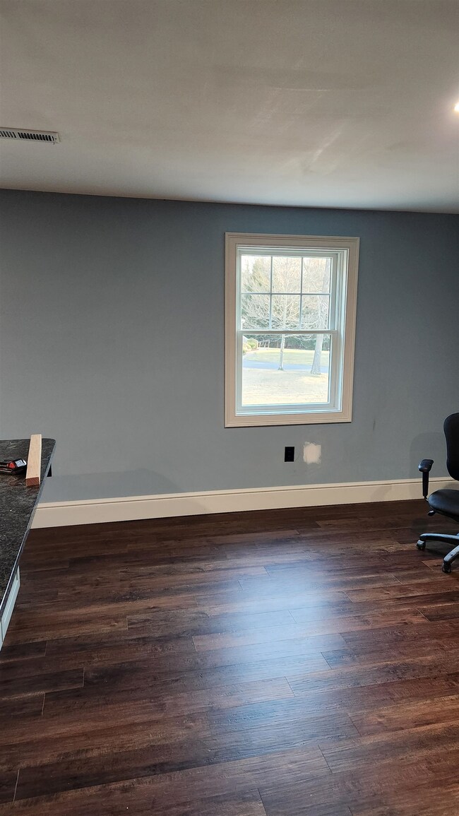 19 Metacomet Lake Dr unit 1, Sandown, NH 03873 - photo 6