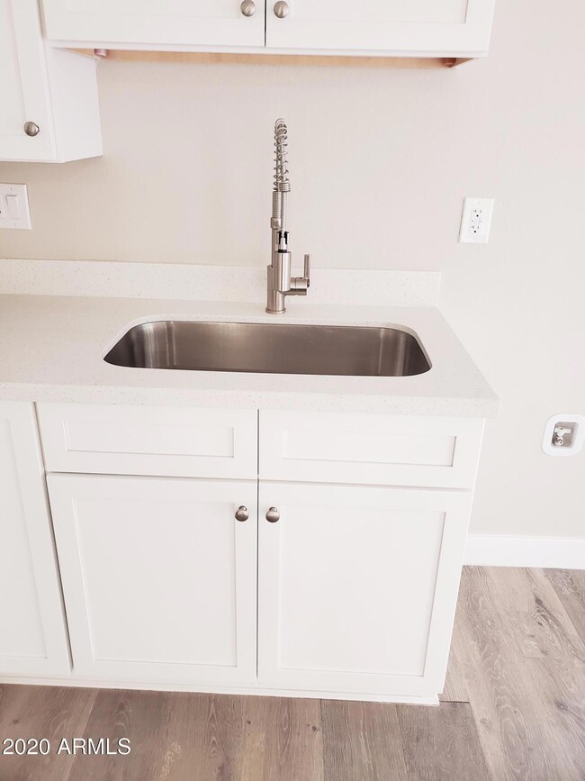 2534 N 9th St unit 2, Phoenix, AZ 85006 - photo 6