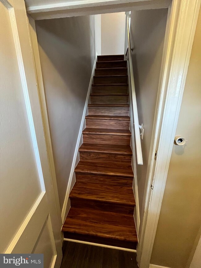 116 Cherrydell Rd unit 2, Catonsville, MD 21228 - photo 3