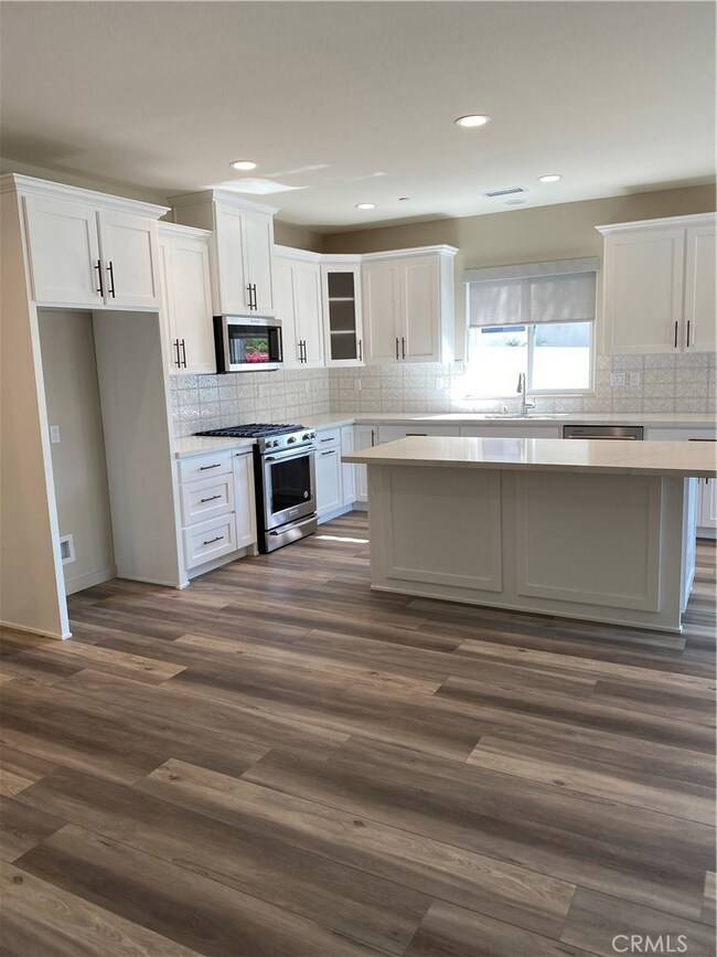 30548 Early Round Dr, Canyon Lake, CA 92587 - photo 6