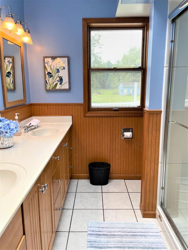 6980 Youngren Rd, Three Oaks, MI 49128 - photo 7