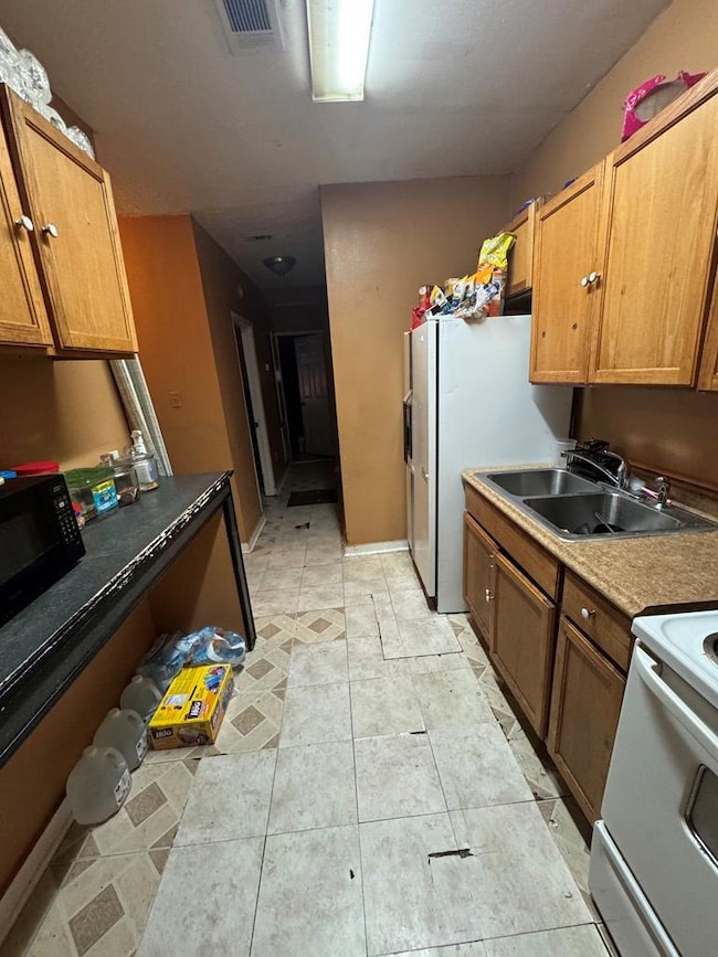 1406 E Magnolia St, Vicksburg, MS 39180 - photo 4