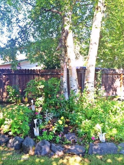 Landscaped gardens and mature trees