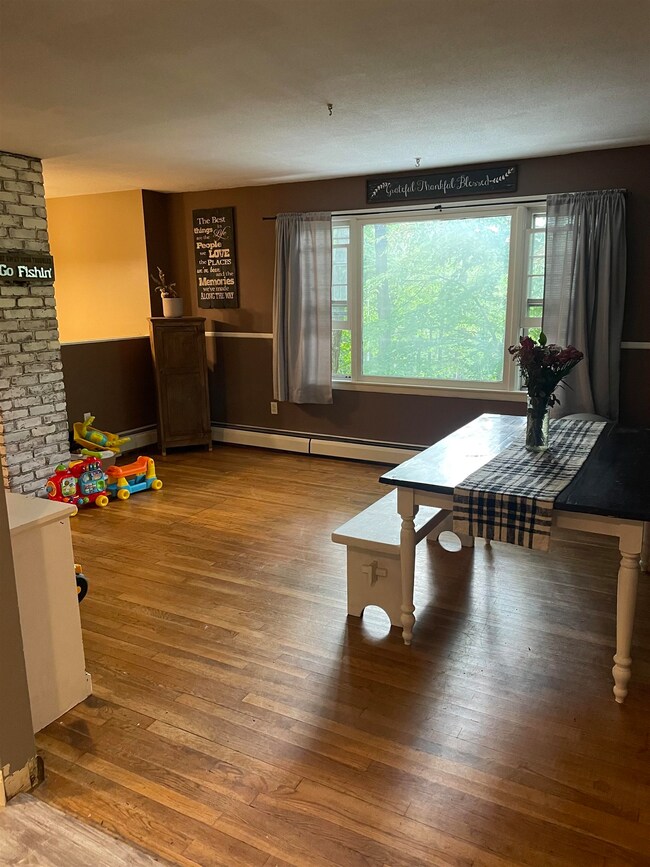 82 Scotts Dr, Charlestown, NH 03603 - photo 6