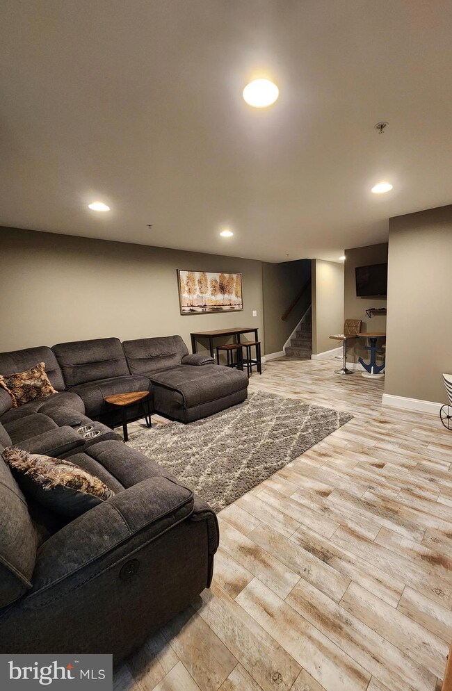 6408 Harthorn Ave unit B, Elkridge, MD 21075 - photo 4