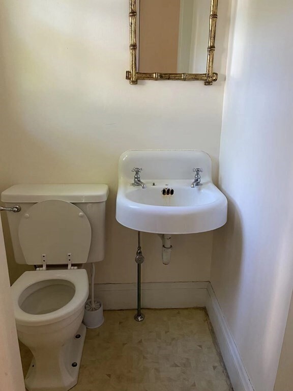 32 Valentine Rd, Arlington, MA 02476 - photo 7