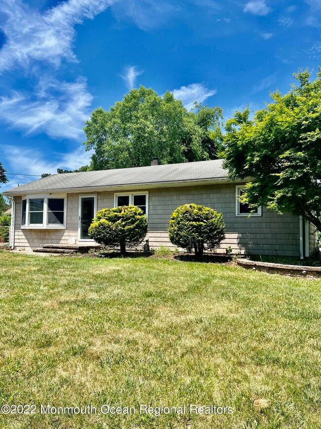 25 Michele Dr, Toms River, NJ 08755 - photo 5