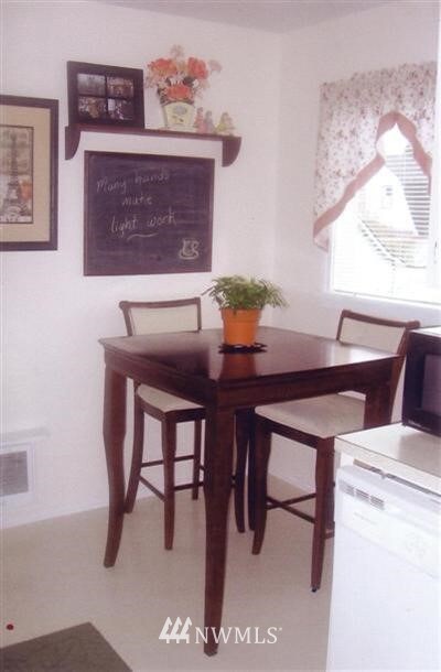 unlisted-address, Everett, WA 98201 - photo 3