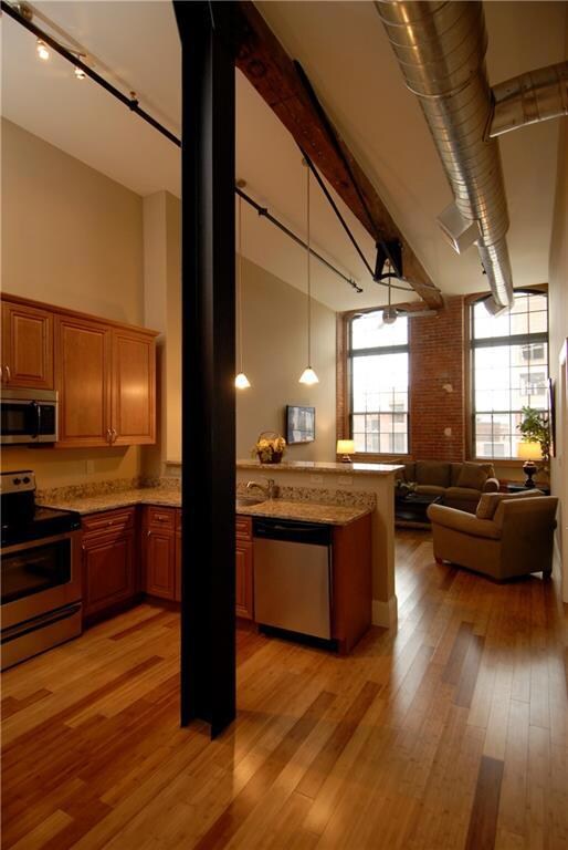 411 Valley St unit 411-32, Providence, RI 02908 - photo 3