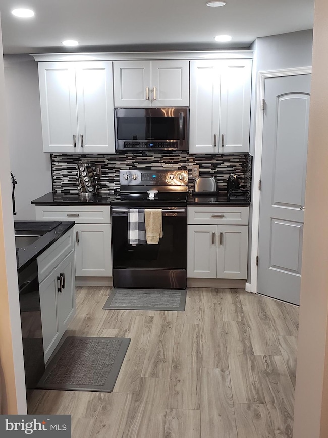 11387 Laurelwalk Dr, Laurel, MD 20708 - photo 3