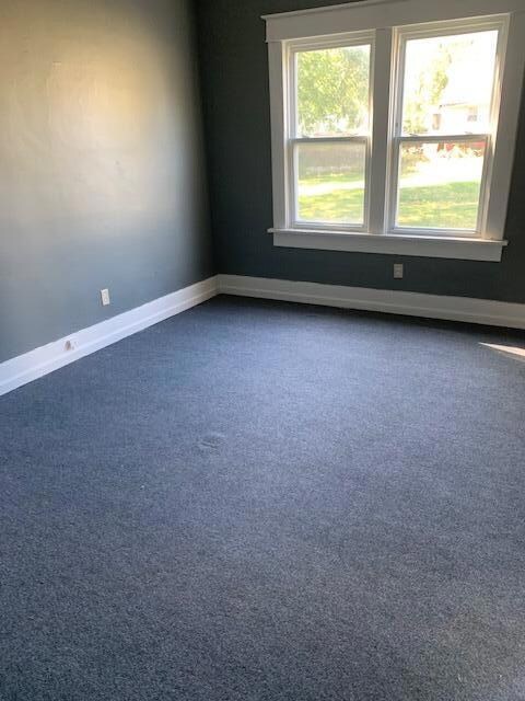 836 Franklin DR 2