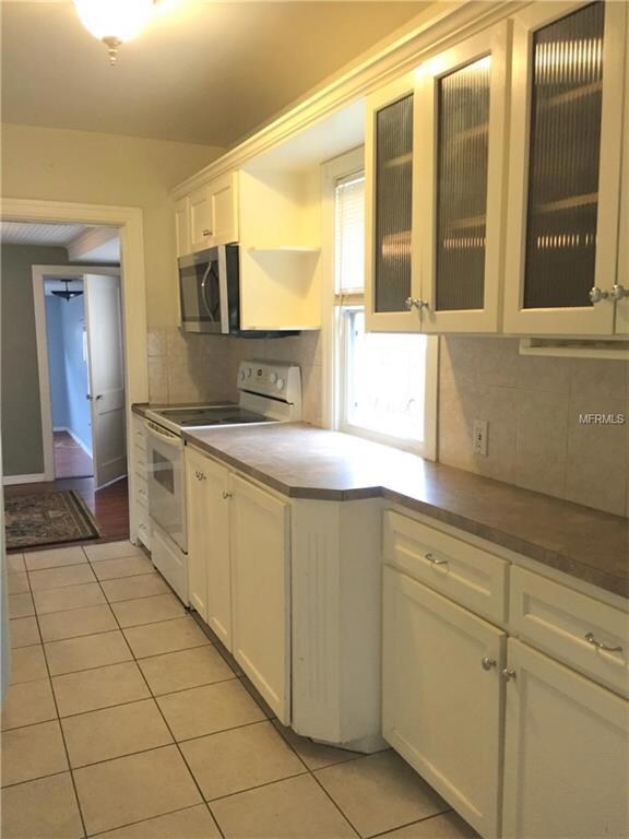 1227 16th Ave N, Saint Petersburg, FL 33704 - photo 4