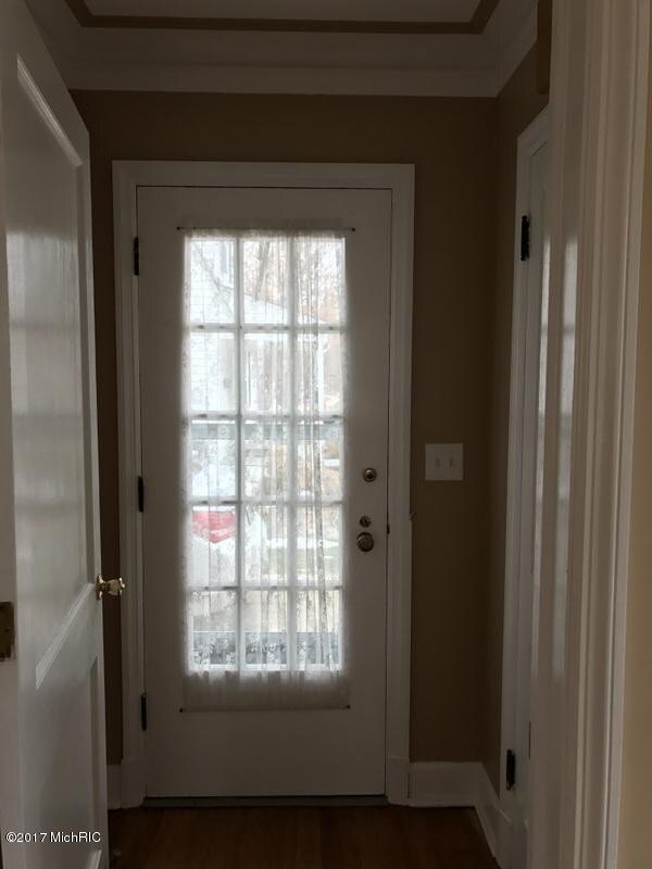 215 Exchange St, Marshall, MI 49068 - photo 6