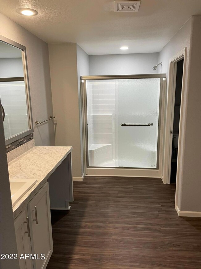 1100 SHOWER MASTER BATH