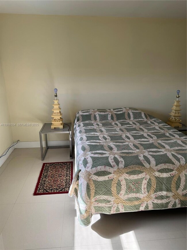 Canongate Condominiums unit 714, Miami, FL 33179 - photo 7