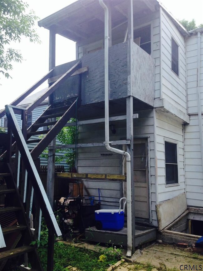 301 Sherman St, Albany, NY 12206 - photo 2